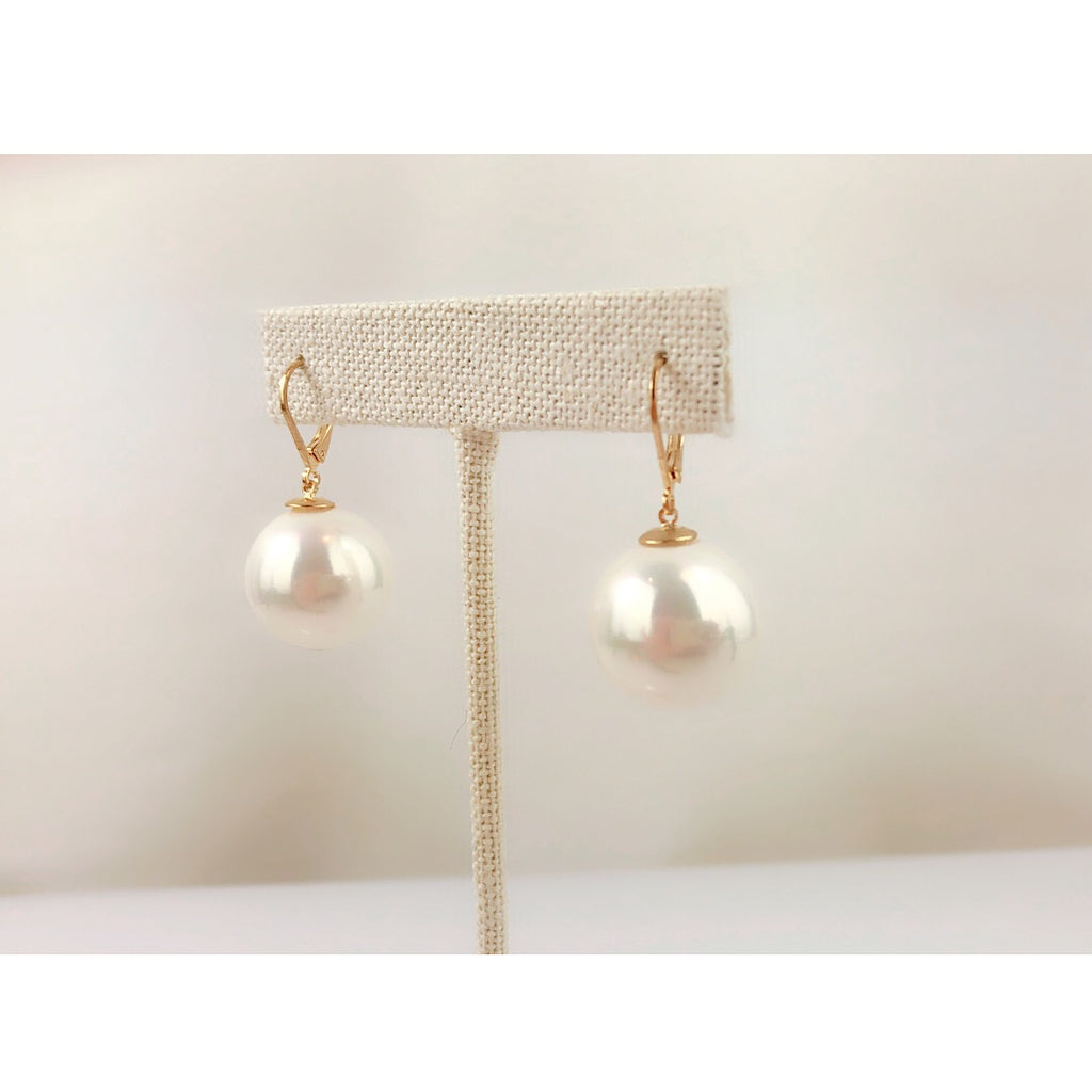 Girl with a Pearl earring - Beautiful affordable faux pearl earring - PitaPats.com