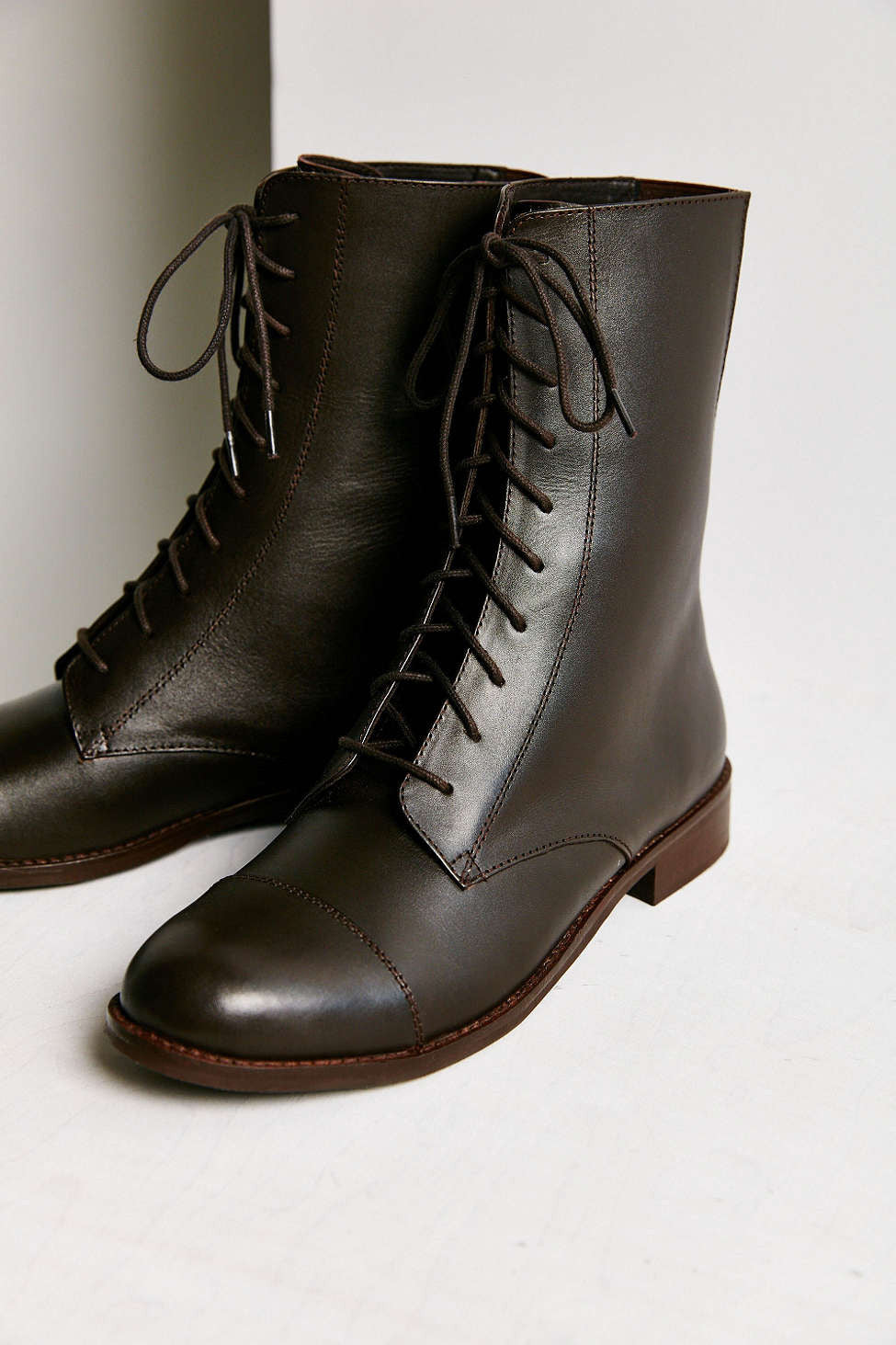 Size 9 sales lace up boots