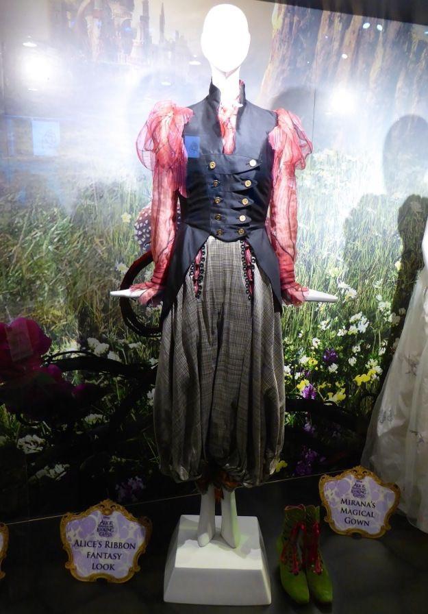 disney alice through the looking glass alice tea party dress Hot Topic Disney Alice Through The Looking Glass Alice Tea Party Dress Sz Small