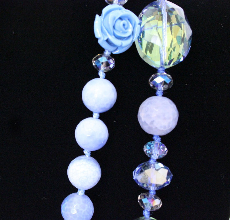 Sea Blue Glass Beads With a Rose Necklace - PitaPats.com