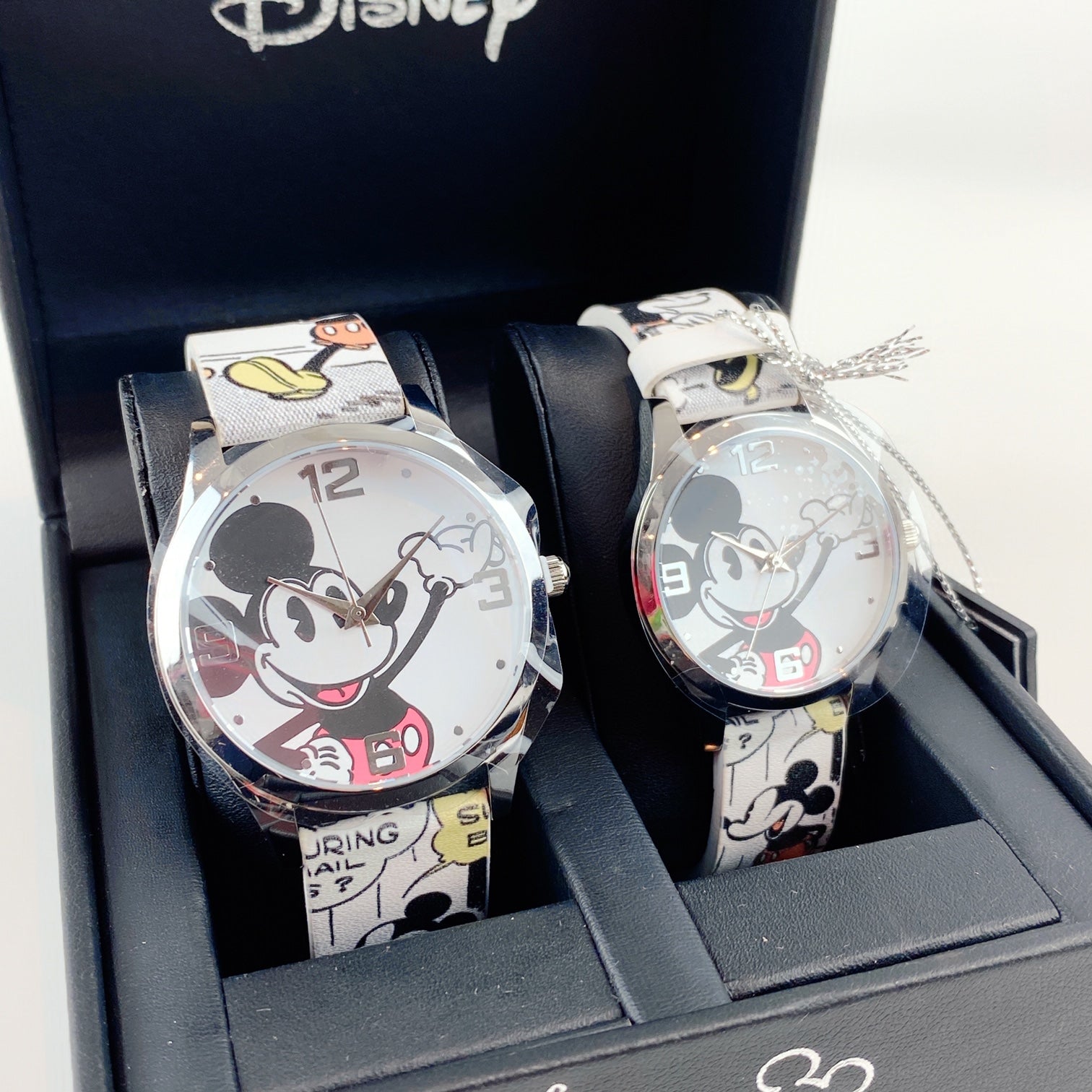 Disney Mickey & Minnie Mouse Watch for Couple His and Hers  display picture 1