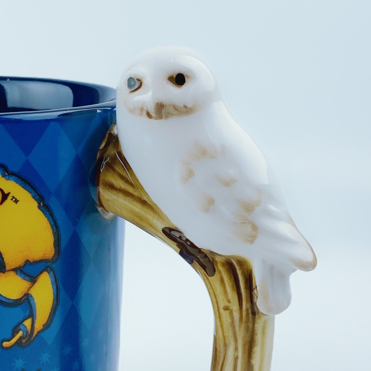 Harry Potter Hogwarts Crest 20Oz Ceramic Mug With Sculpted Handle